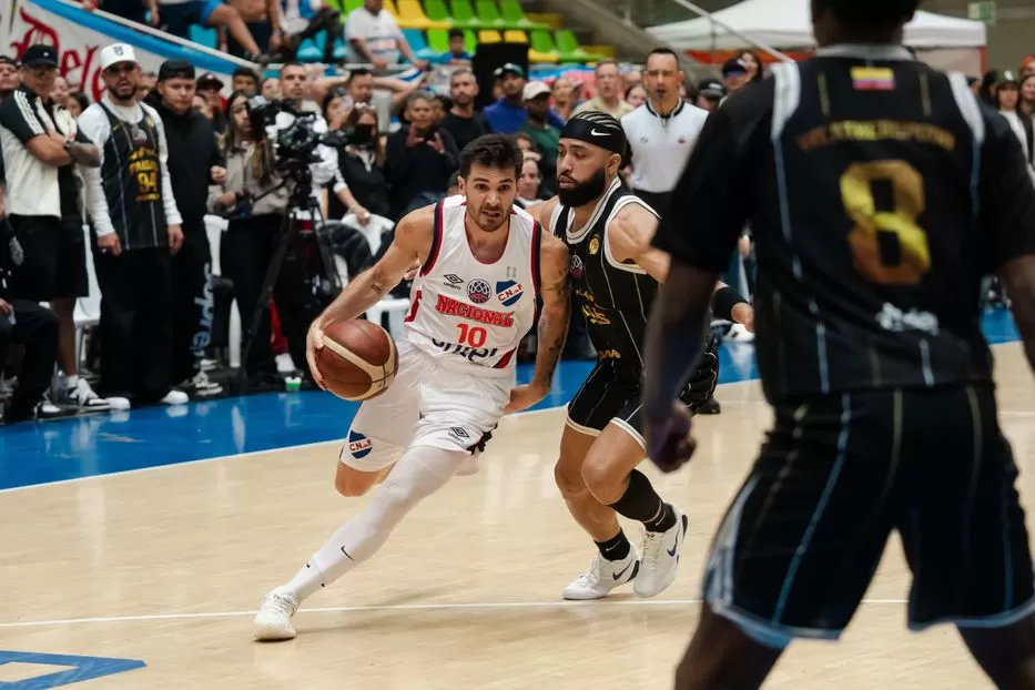 Imagen de Básquet: Nacional venció a Paisas, sigue invicto en la Champions League y se ilusiona