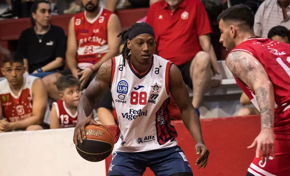 Imagen de Básquet: Peñarol, Nacional y Unión Atlética ganaron con contundencia; hoy sigue la fecha