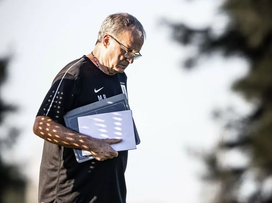 Imagen de El plan de Bielsa para los amistosos de octubre: viaje, juveniles y varias ausencias