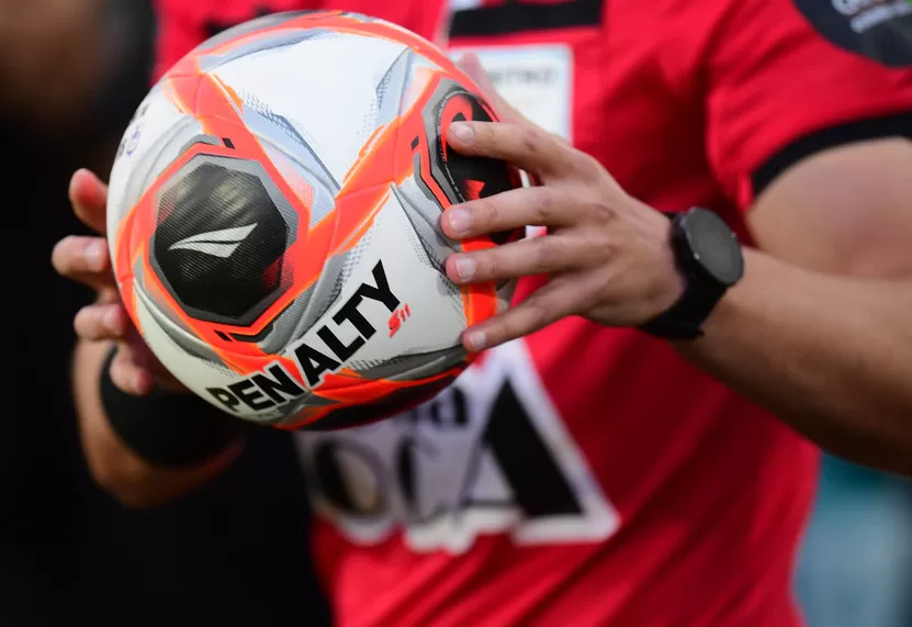 Imagen de Peñarol se coronó campeón del Clausura tras derrotar a Defensor Sporting 2-1 como local