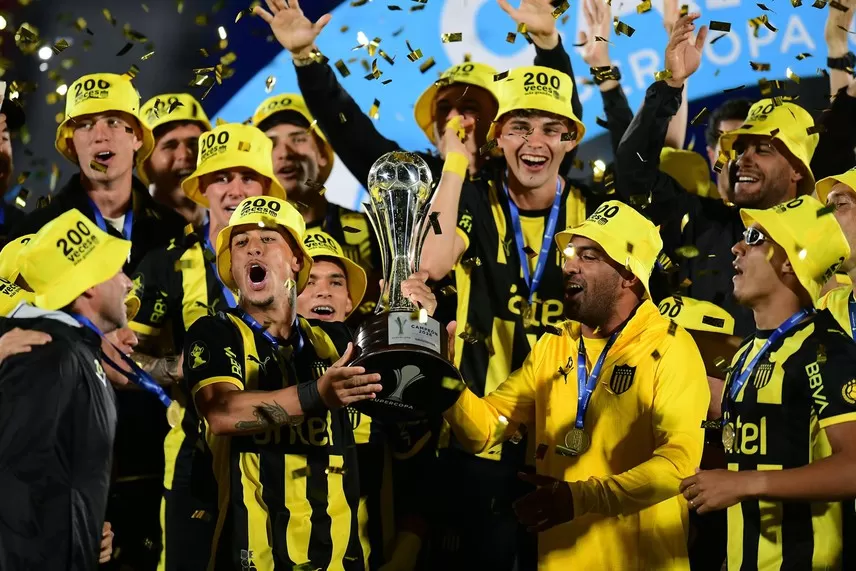 Imagen de Supercopa Uruguaya: Peñarol se consagró campeón tras derrotar a Nacional por penales